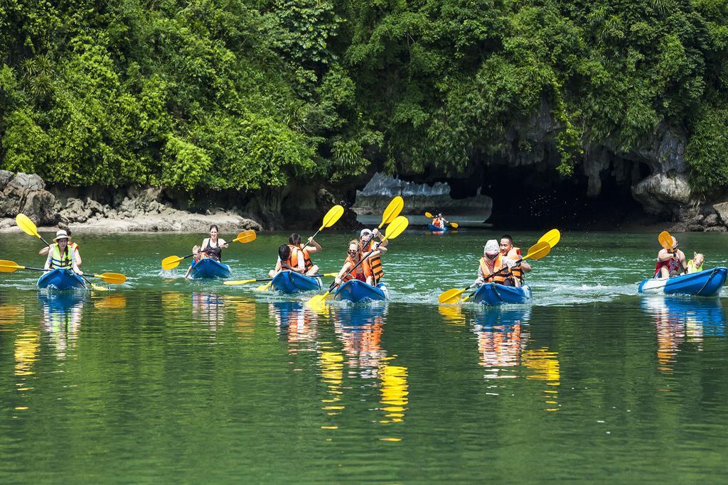 Hotel Halong Paloma Cruise à Hạ Long Extérieur photo