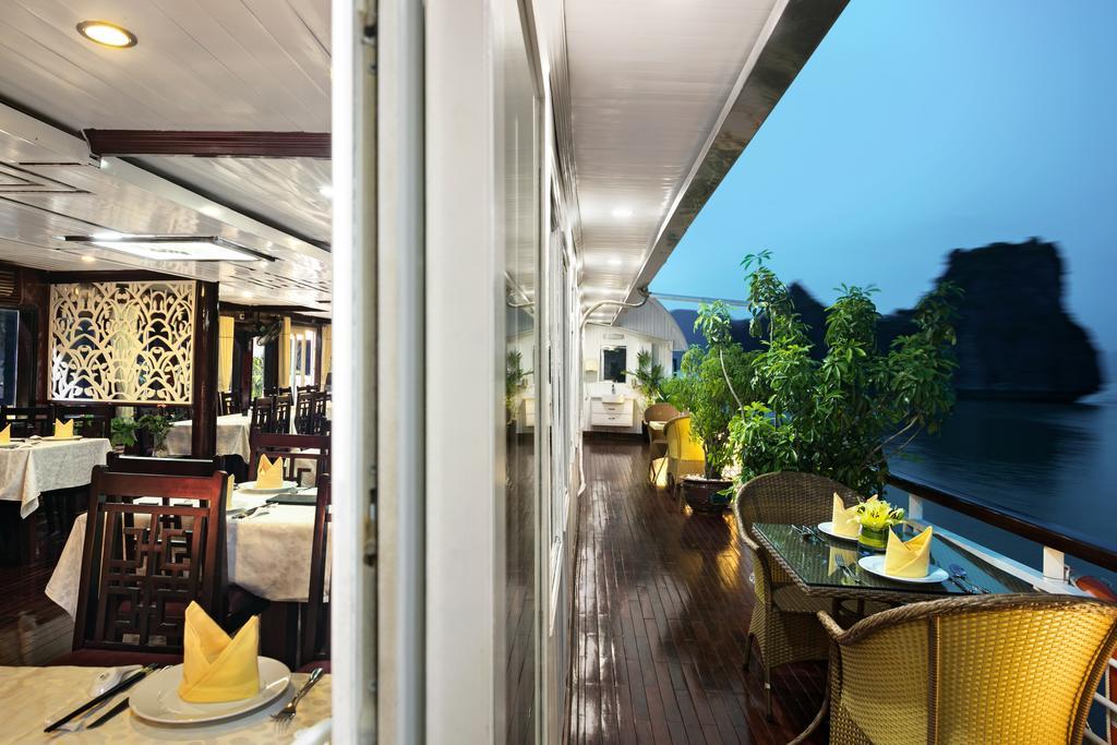 Hotel Halong Paloma Cruise à Hạ Long Extérieur photo