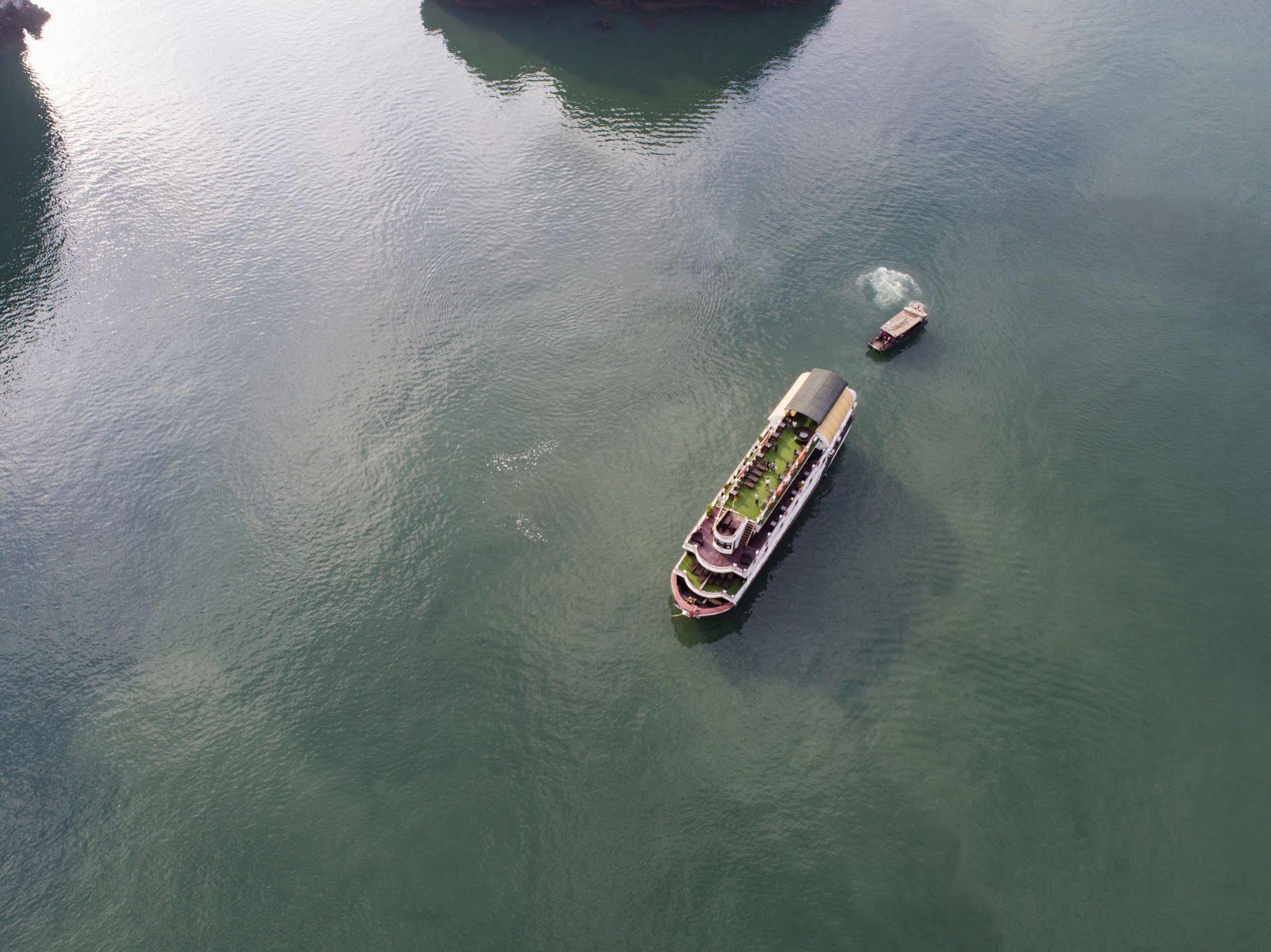 Hotel Halong Paloma Cruise à Hạ Long Extérieur photo