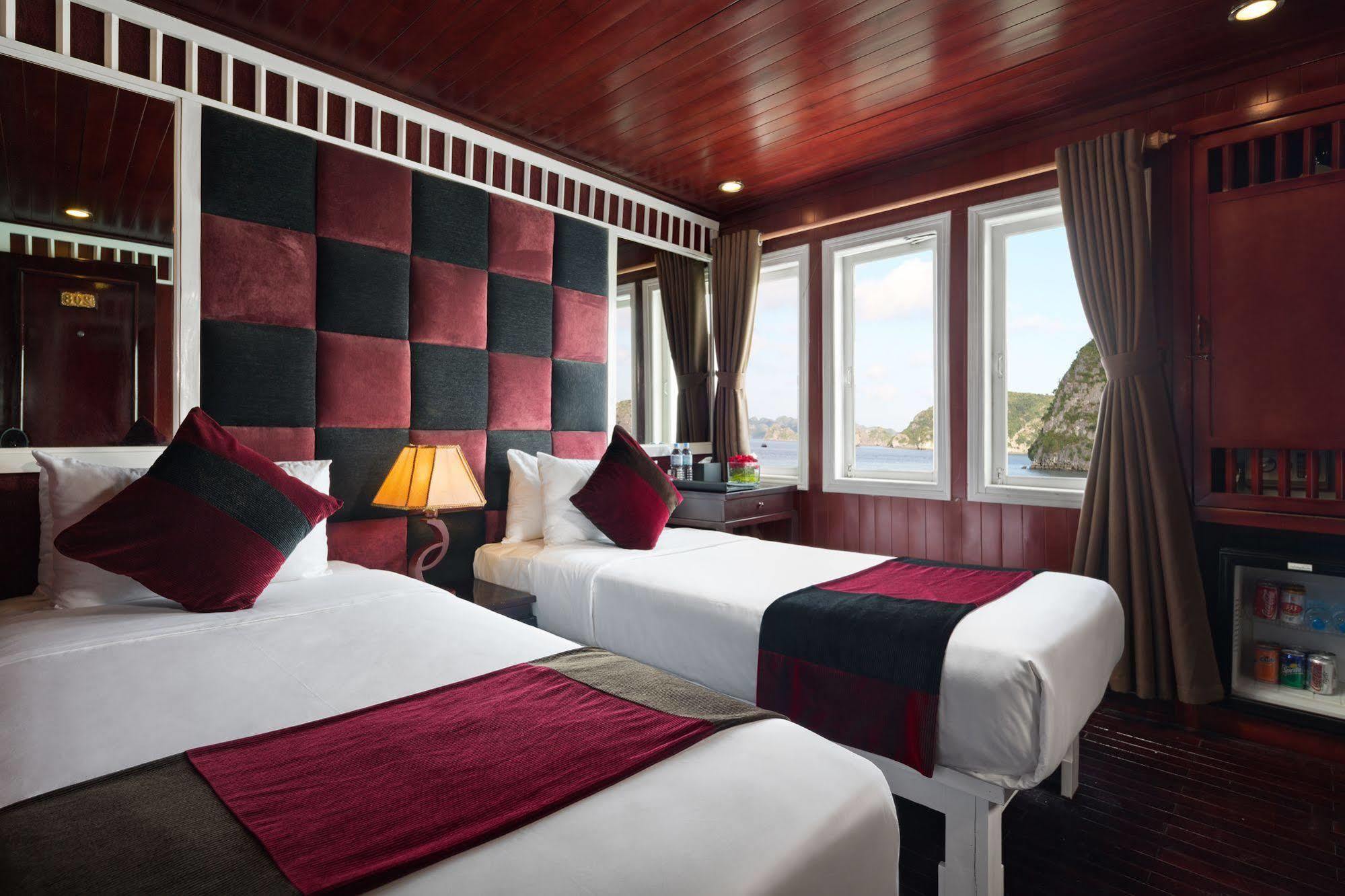 Hotel Halong Paloma Cruise à Hạ Long Extérieur photo